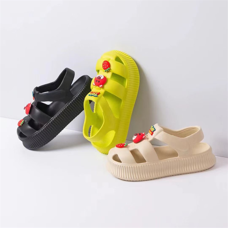 Fashionable Soft Garden Clogs