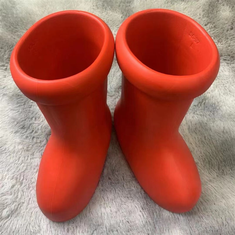 red boots