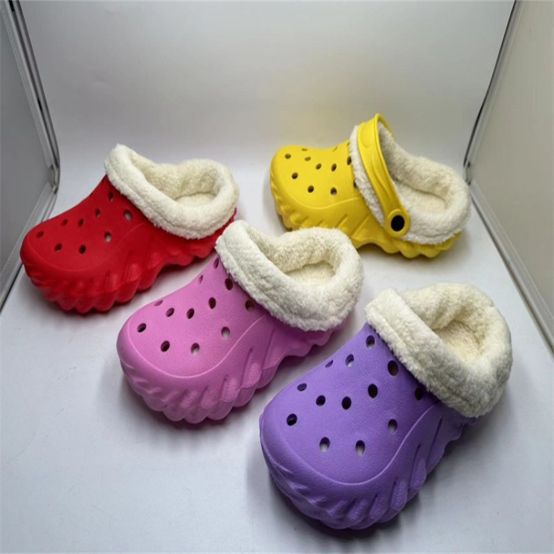 Hole-Head Cotton Slippers