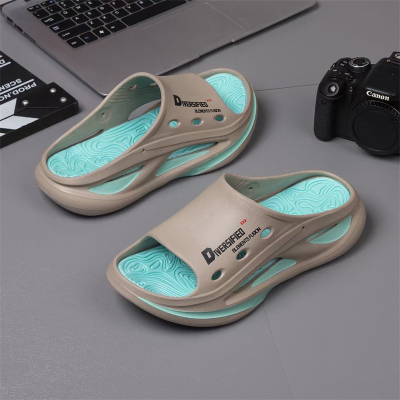 Men Two-Tone Fashion Slides-on Slipper