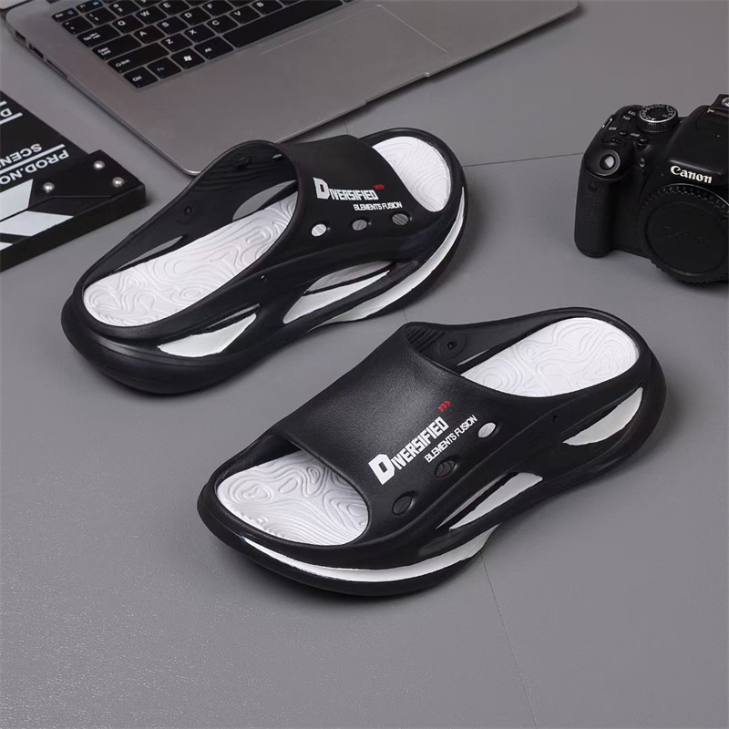 Men Two-Tone Foot Soft Fashion Slipper