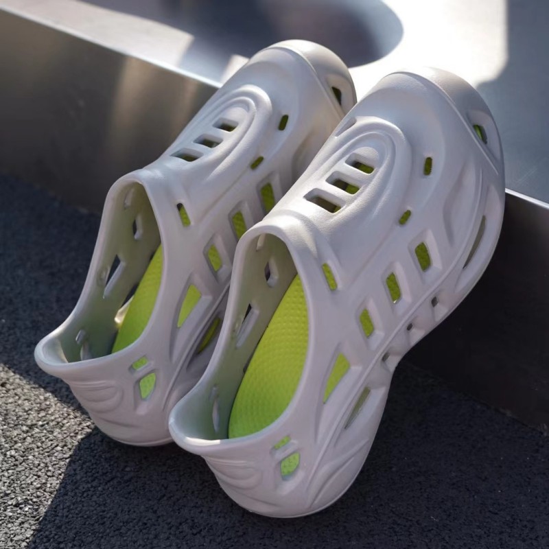 Wearable Anti-slip Clogs
